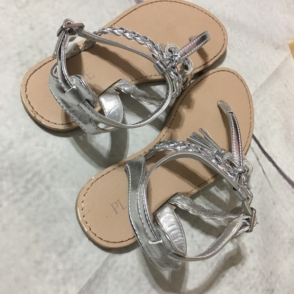 Children’s Place silver summer sandals - Picture 4 of 6